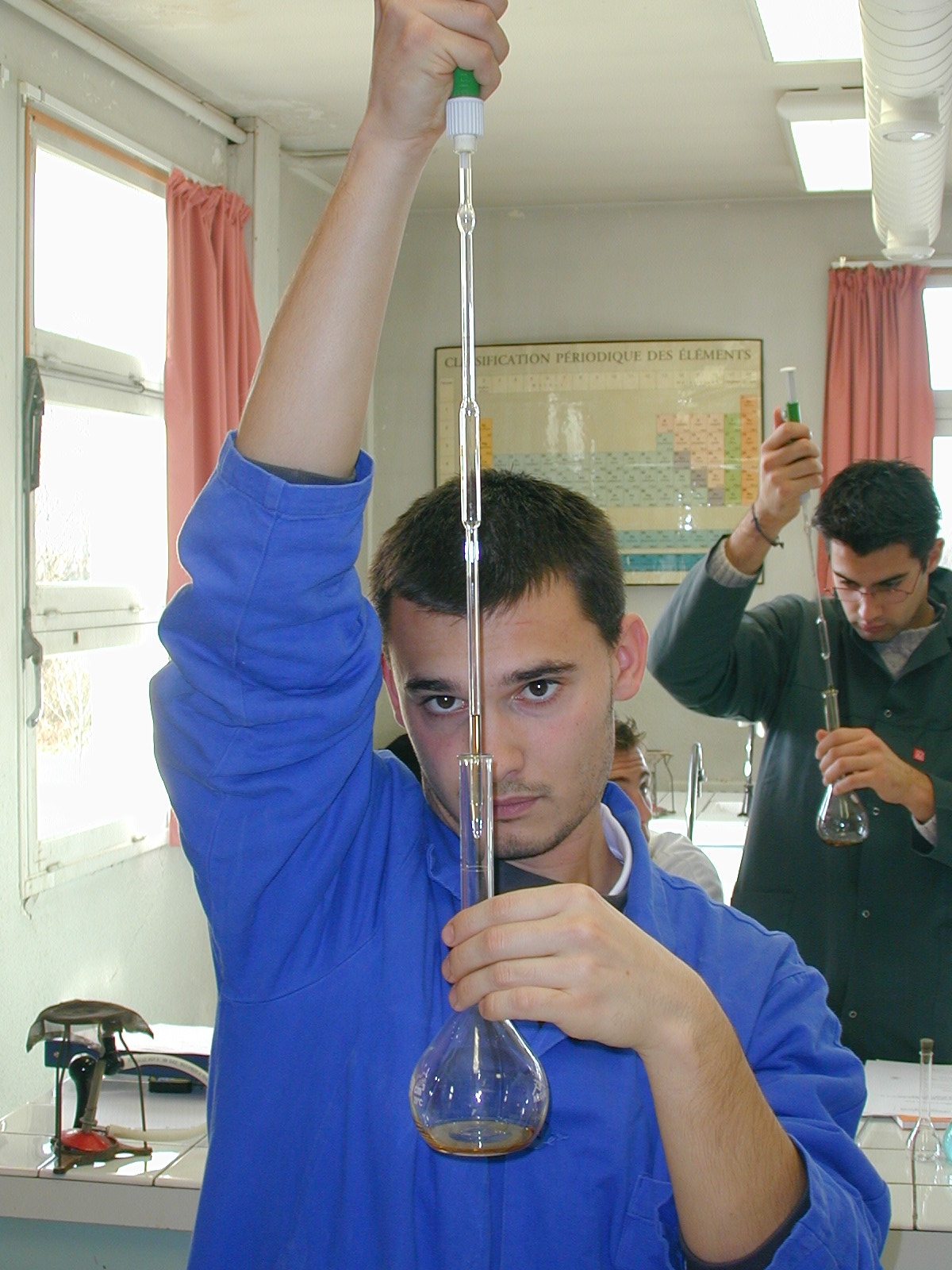 pipettebaspareo.jpg (934206 octets)